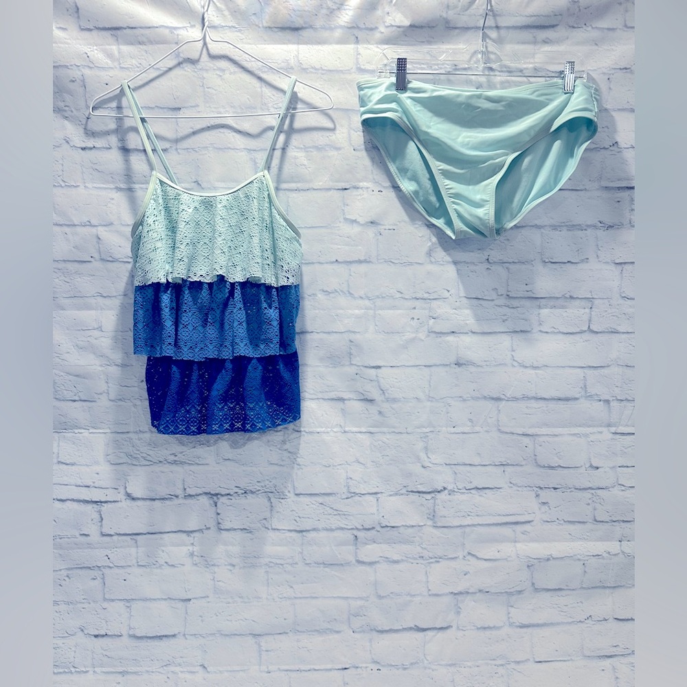 So Girls Plus Set. Size 18P Ombré Blue